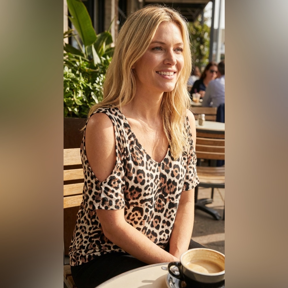 VENUS Cheetah Print Cold Shoulder Top Medium Leopard Print Short Sleeve Tee